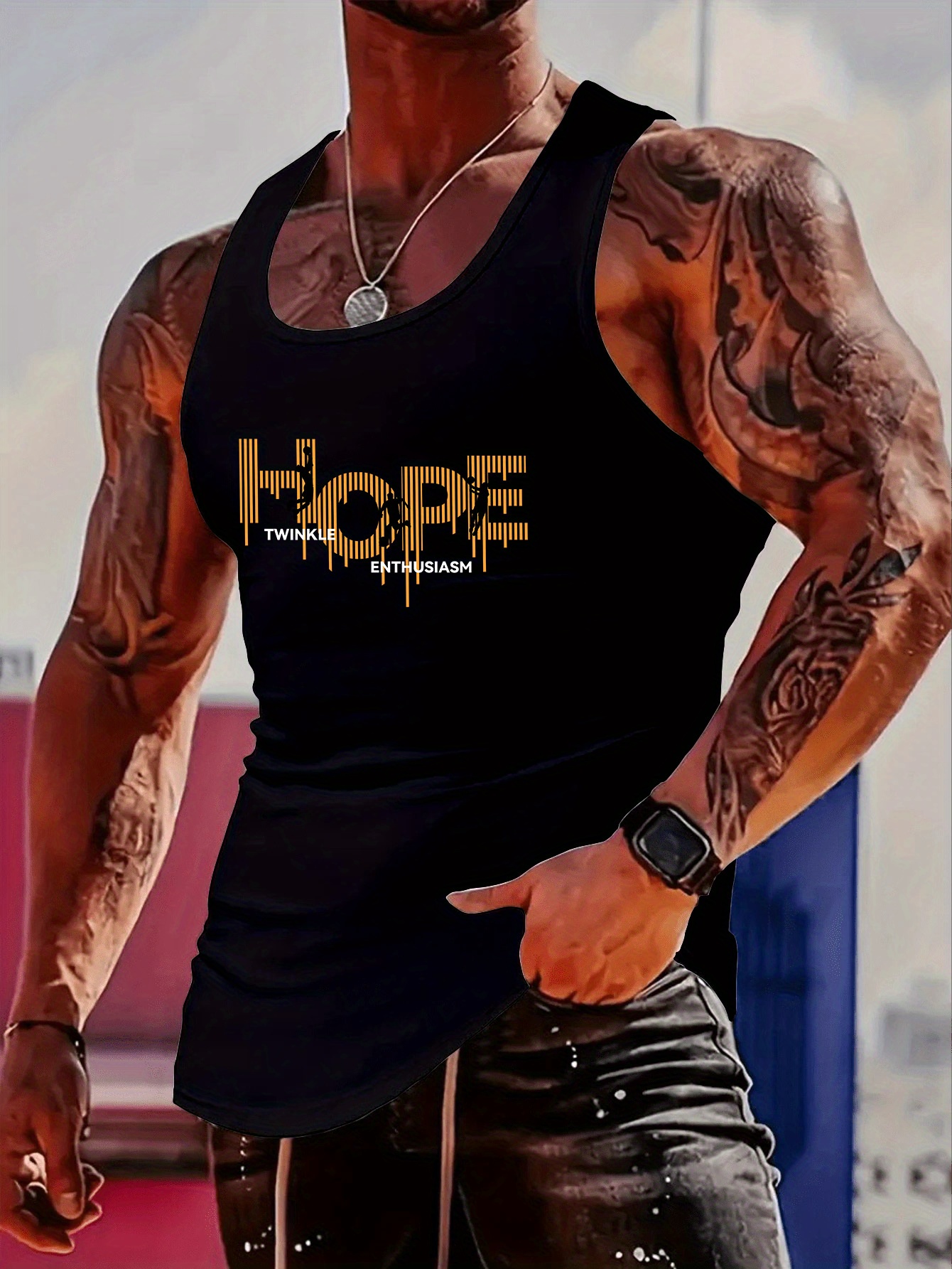 Fashionable trend muscular man - Outdoor Sports reseña y precio